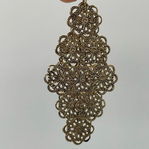 Boho Gold colored Dangle Earrings  Long Drop Chandelier  Lightweight - Picture 5 of 8